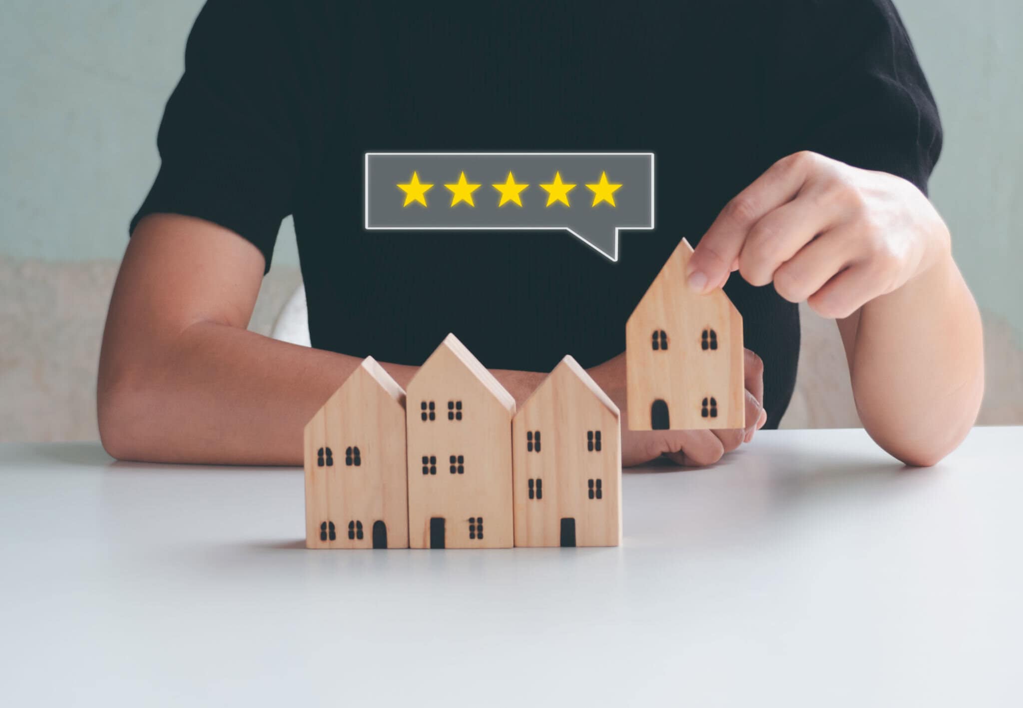 Agente immobiliare crea un brand digitale