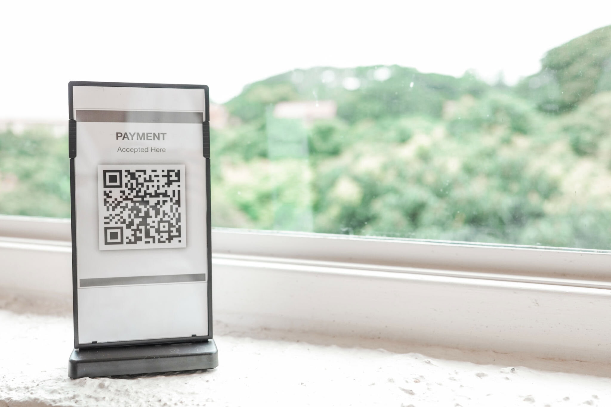 idee marketing immobiliare locale con attività di quartiere e contatti proprietari